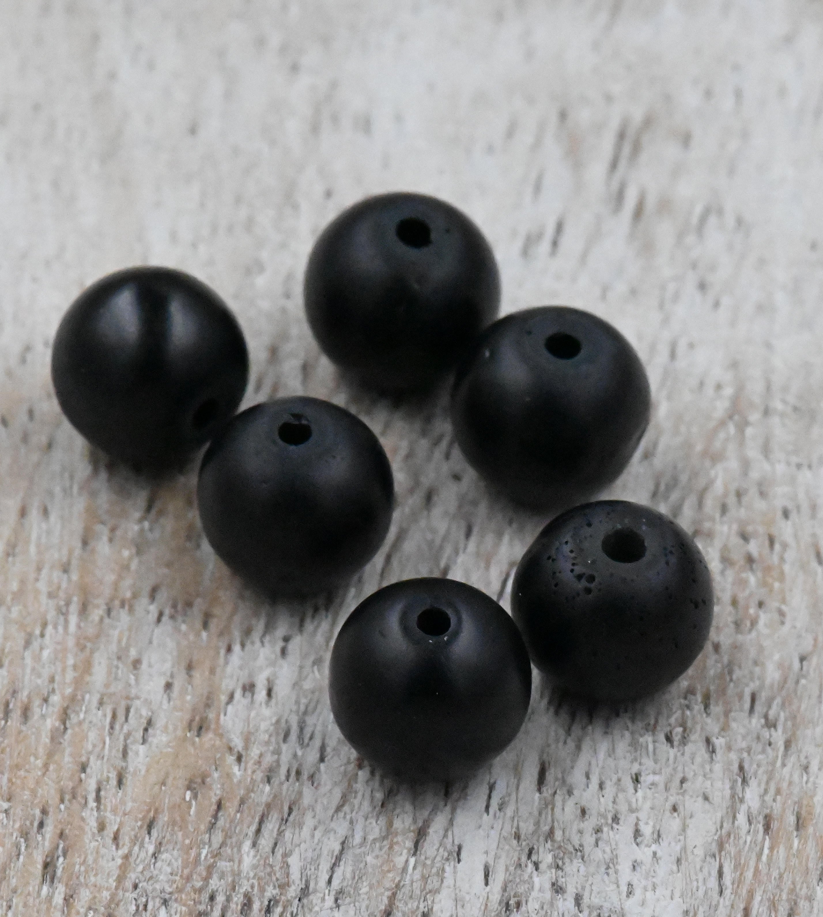 Black Semi Matte 8mm Glass Round Druk Beads - 100pc
