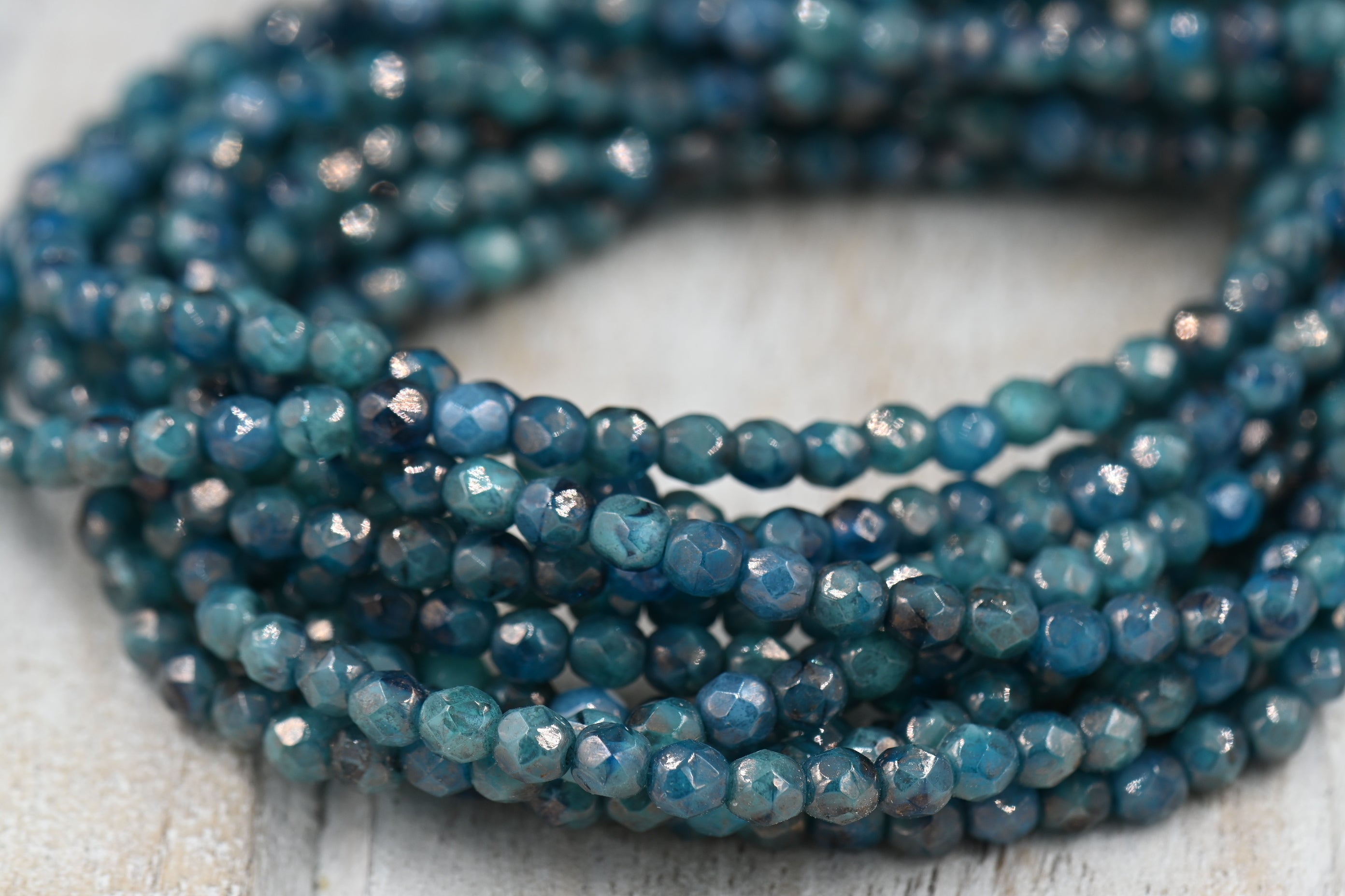 4mm Faceted Round Beads 100pc Czech Glass Pacific Blue with Luster Finish, 100 pc