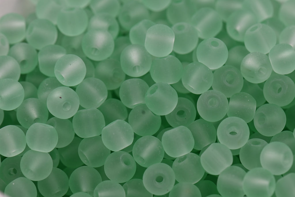 6mm  8mm Meadow Green Frosted Glass Round Druk Beads - 100 beads