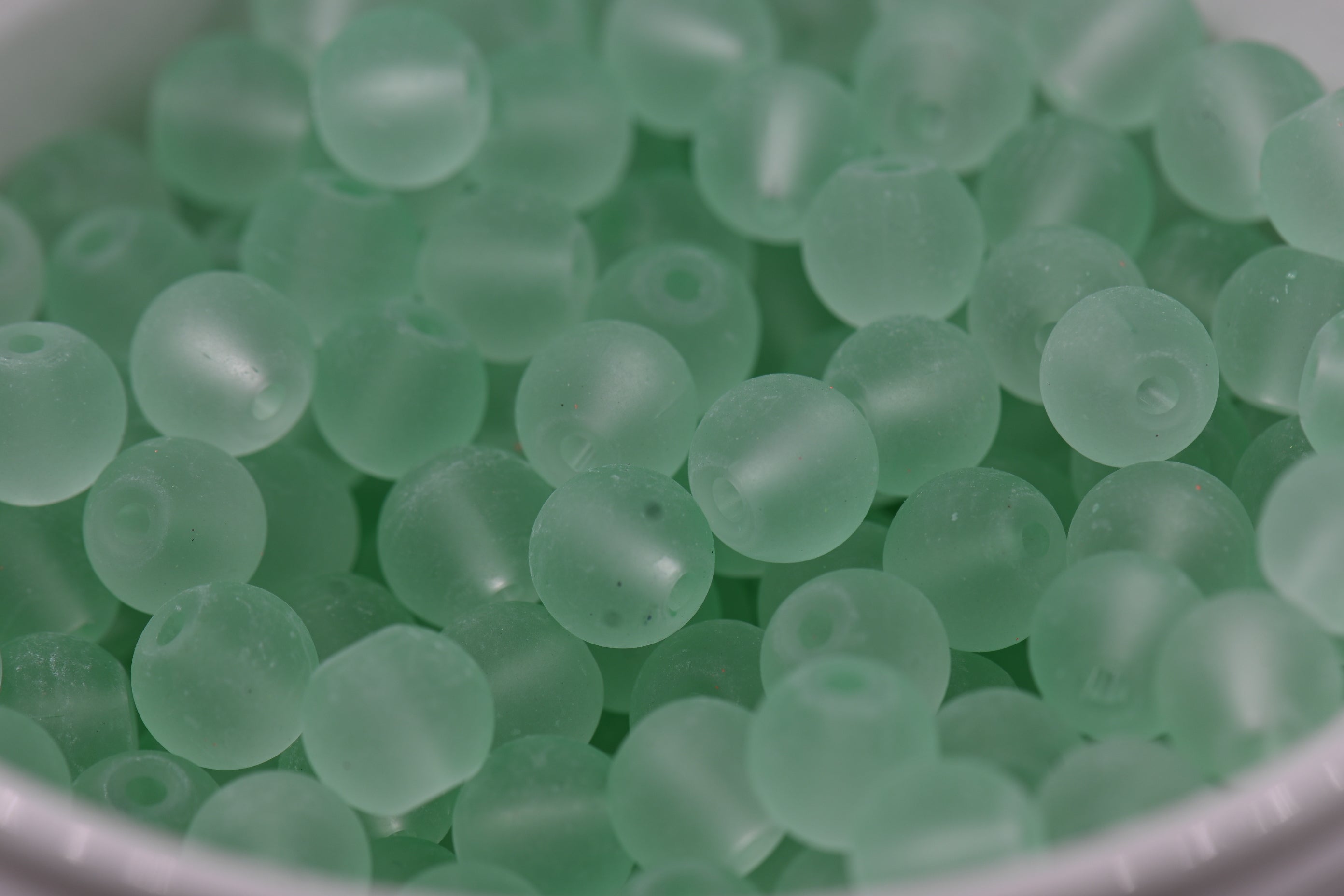 6mm  8mm Meadow Green Frosted Glass Round Druk Beads - 100 beads