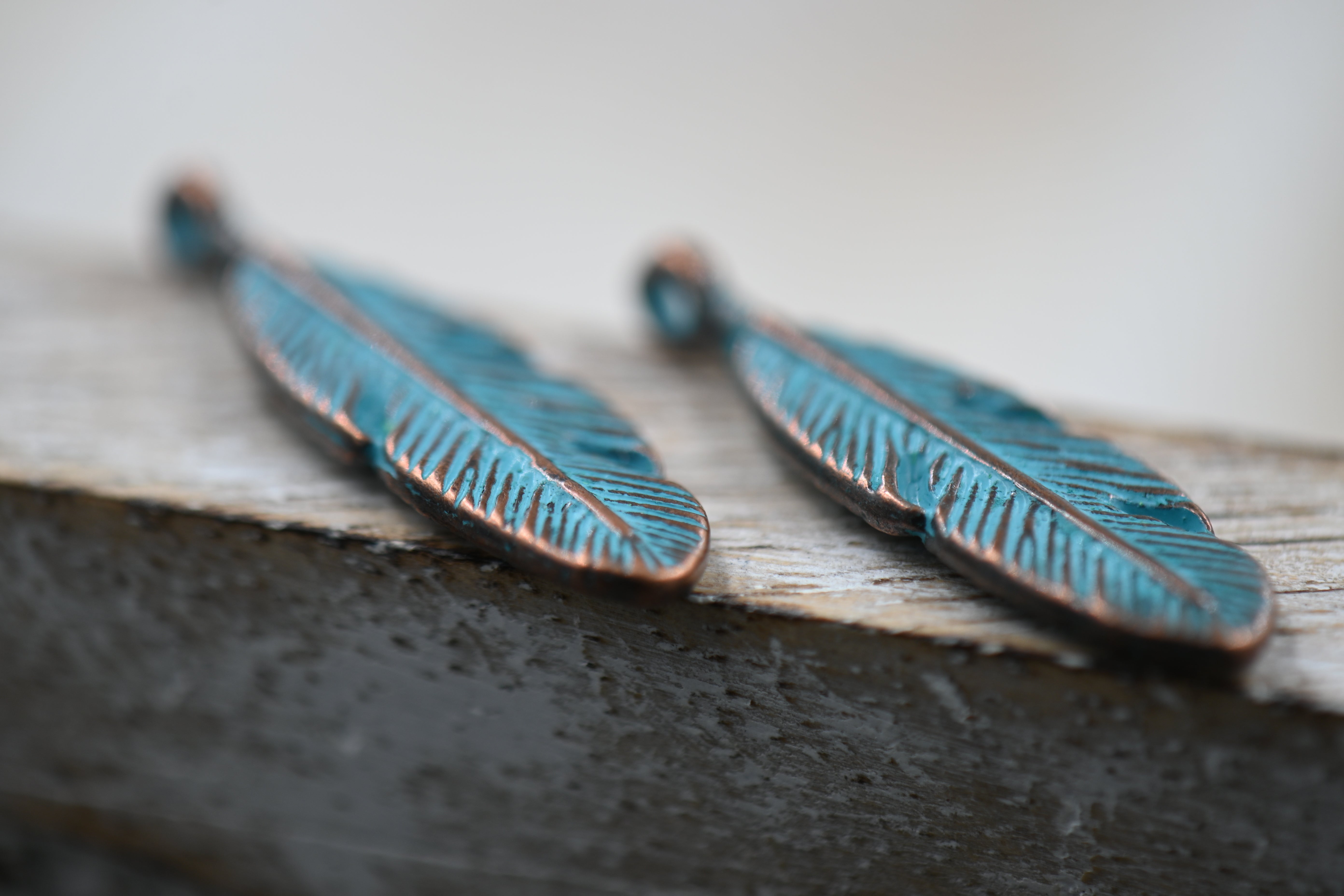 Patina Pendants Antique Copper Blue Feather, 5pc