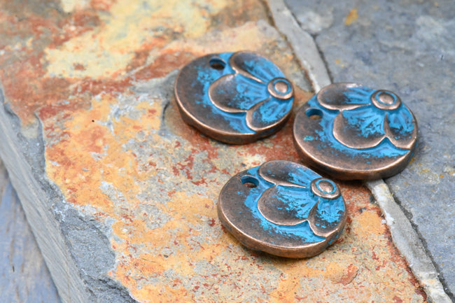 Charms Antique Copper Blue Round Flower Patina 15mm, 20pc Main Image
