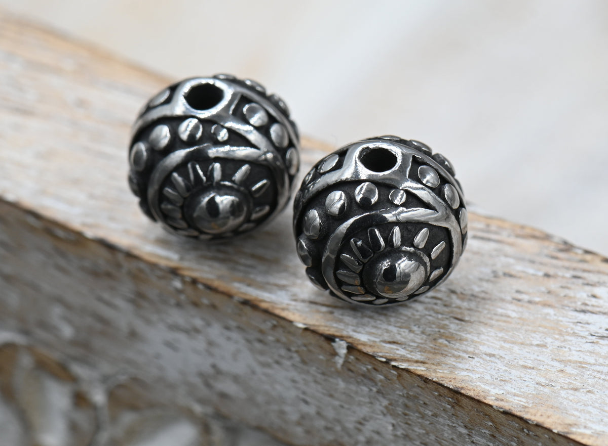 304 Stainless Steel Beads, Round with Sun, Antique Silver, 11.5x12.5mm, 2pc