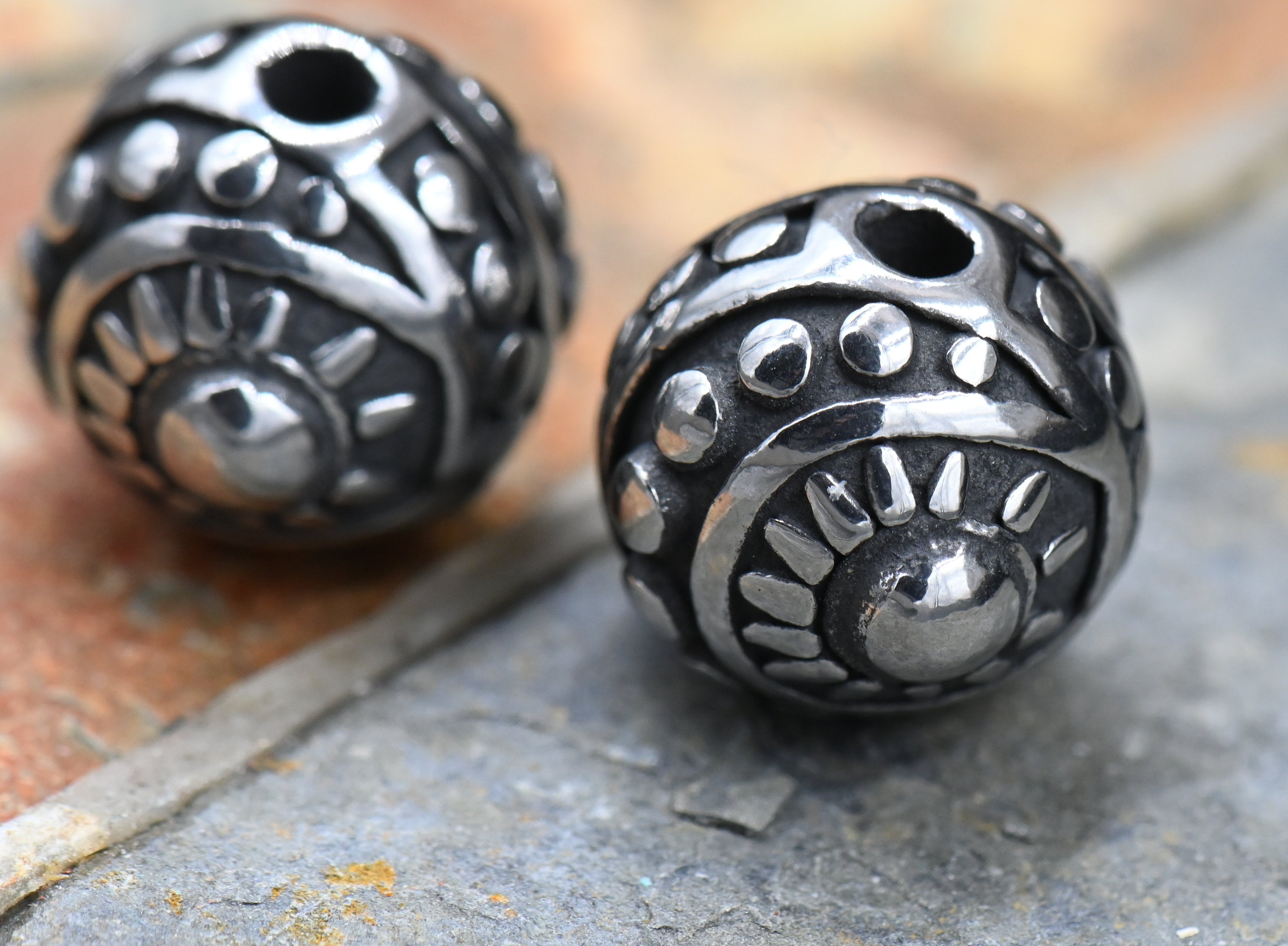 304 Stainless Steel Beads, Round with Sun, Antique Silver, 11.5x12.5mm