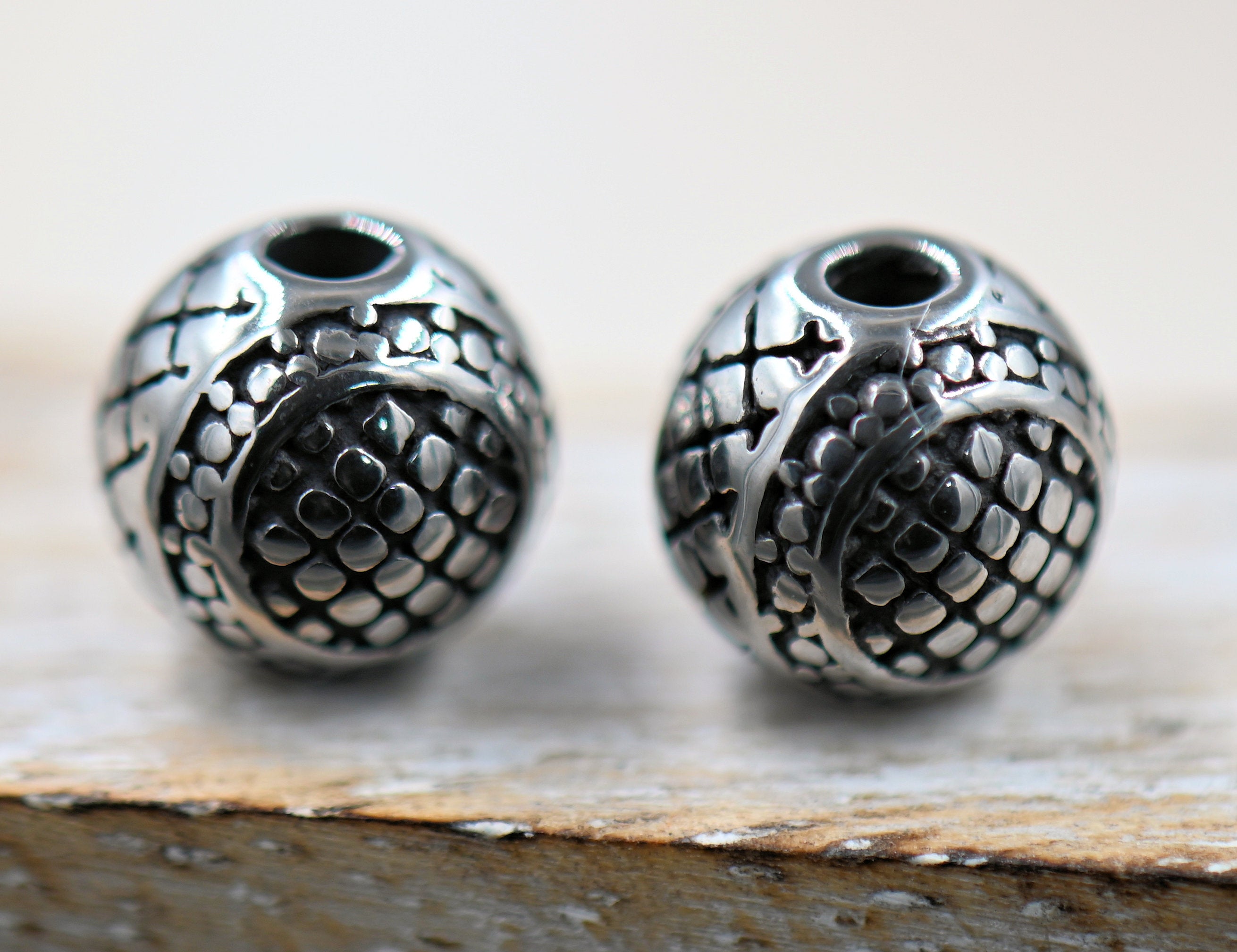 304 Stainless Steel Beads, 1pc, Round, Antique Silver, 7.5~8x8mm