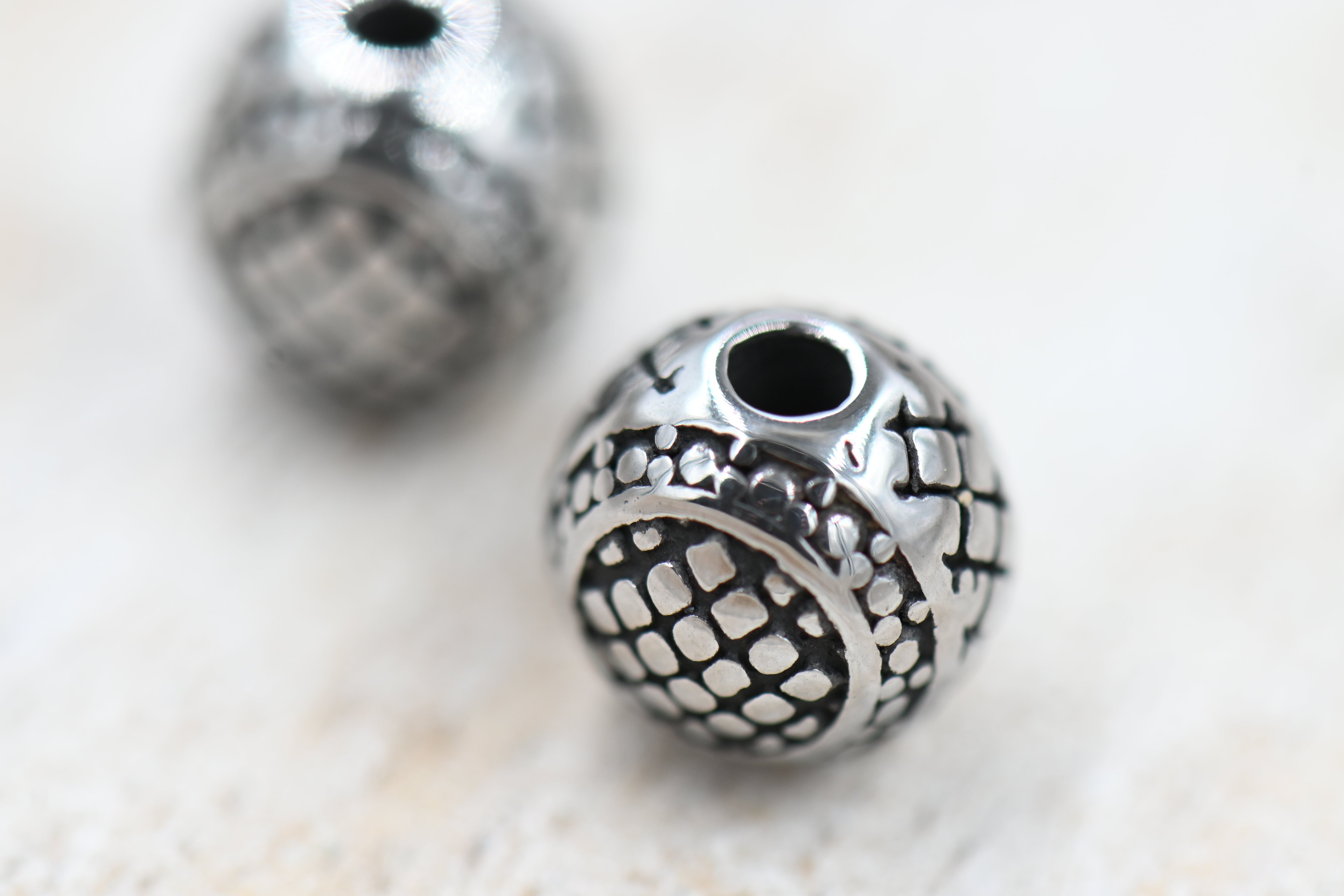 304 Stainless Steel Beads, 1pc, Round, Antique Silver, 7.5~8x8mm