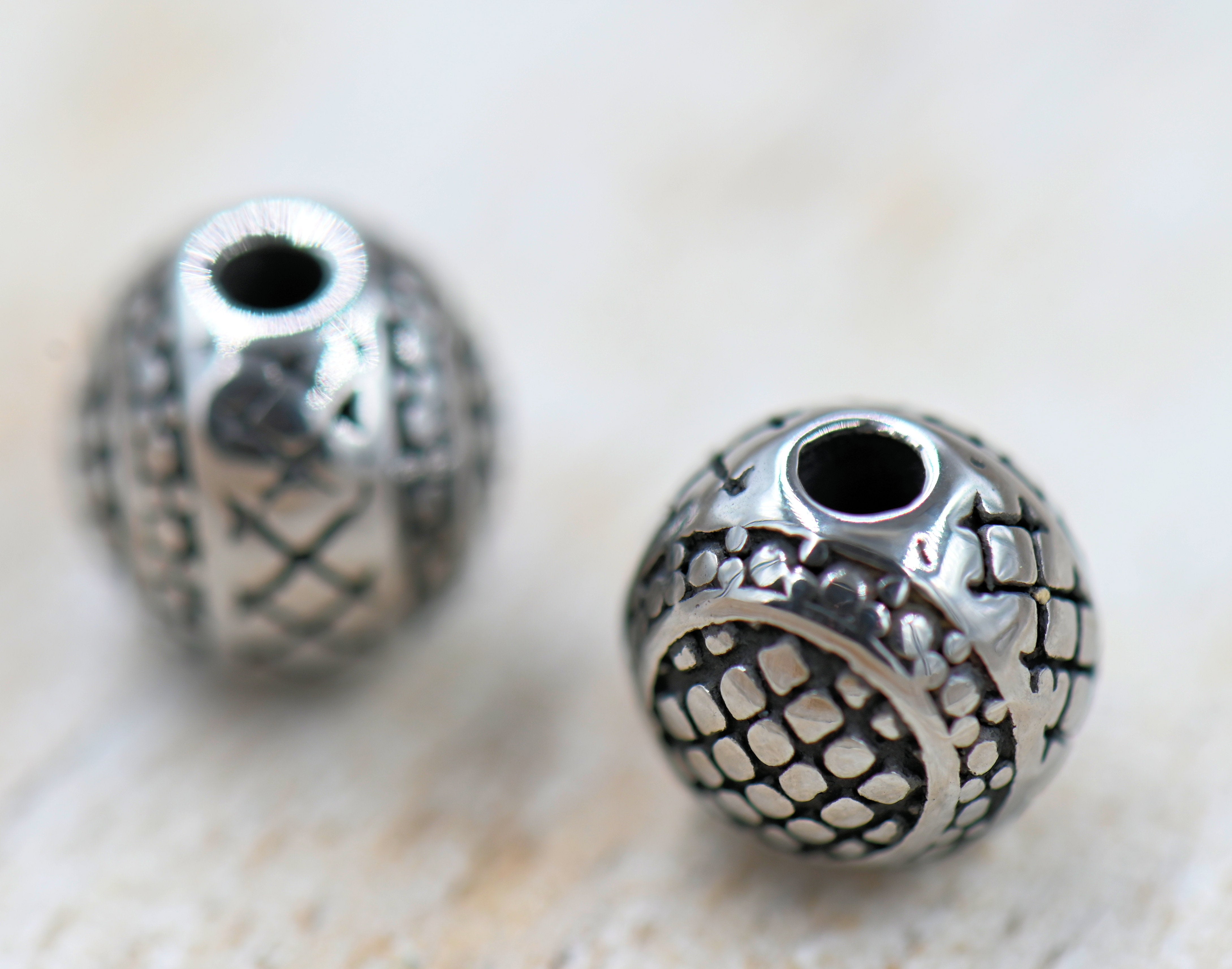 304 Stainless Steel Beads, 1pc, Round, Antique Silver, 7.5~8x8mm