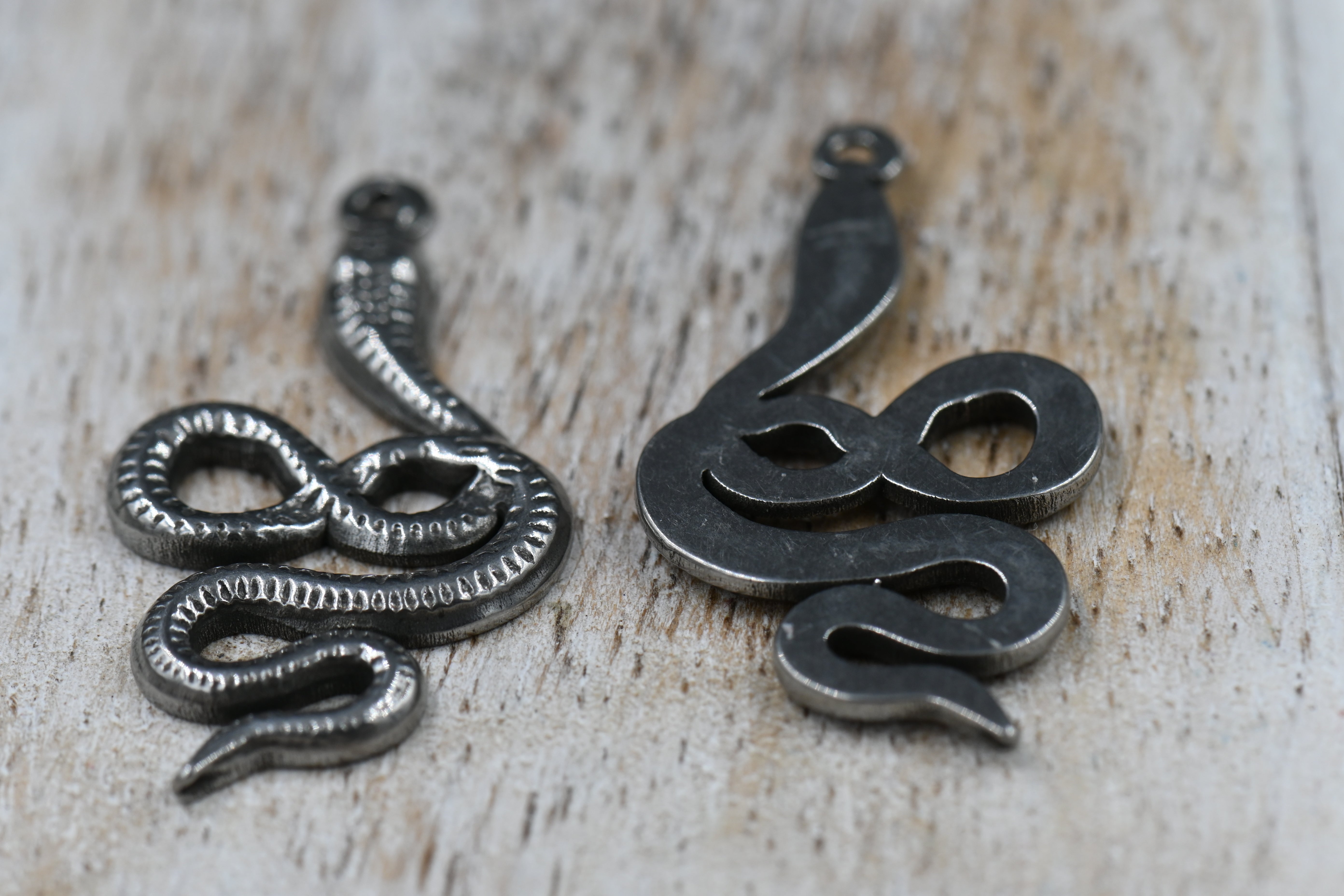 Snake Charm, 2pc 304 Stainless Steel Pendants, Antique Silver, 32x17x2mm