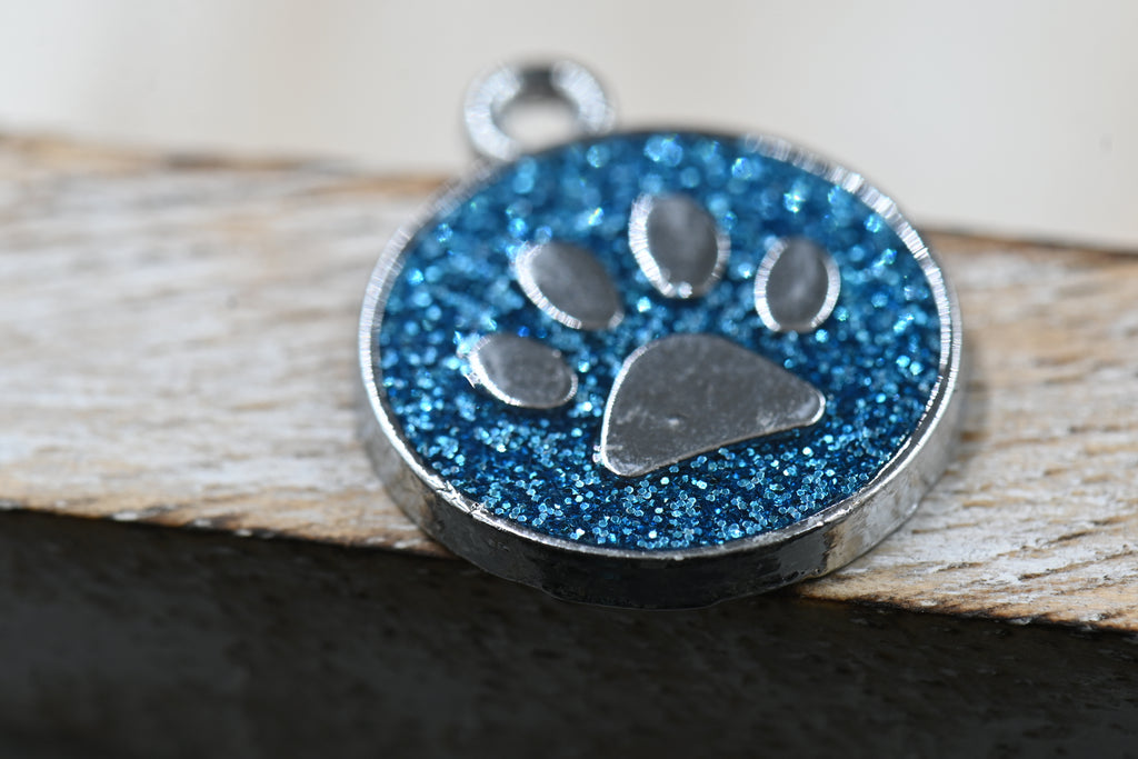 Enamel Charms, with Platinum Plated Alloy Findings and Glitter Powder, Flat Round with Dog Paw Prints