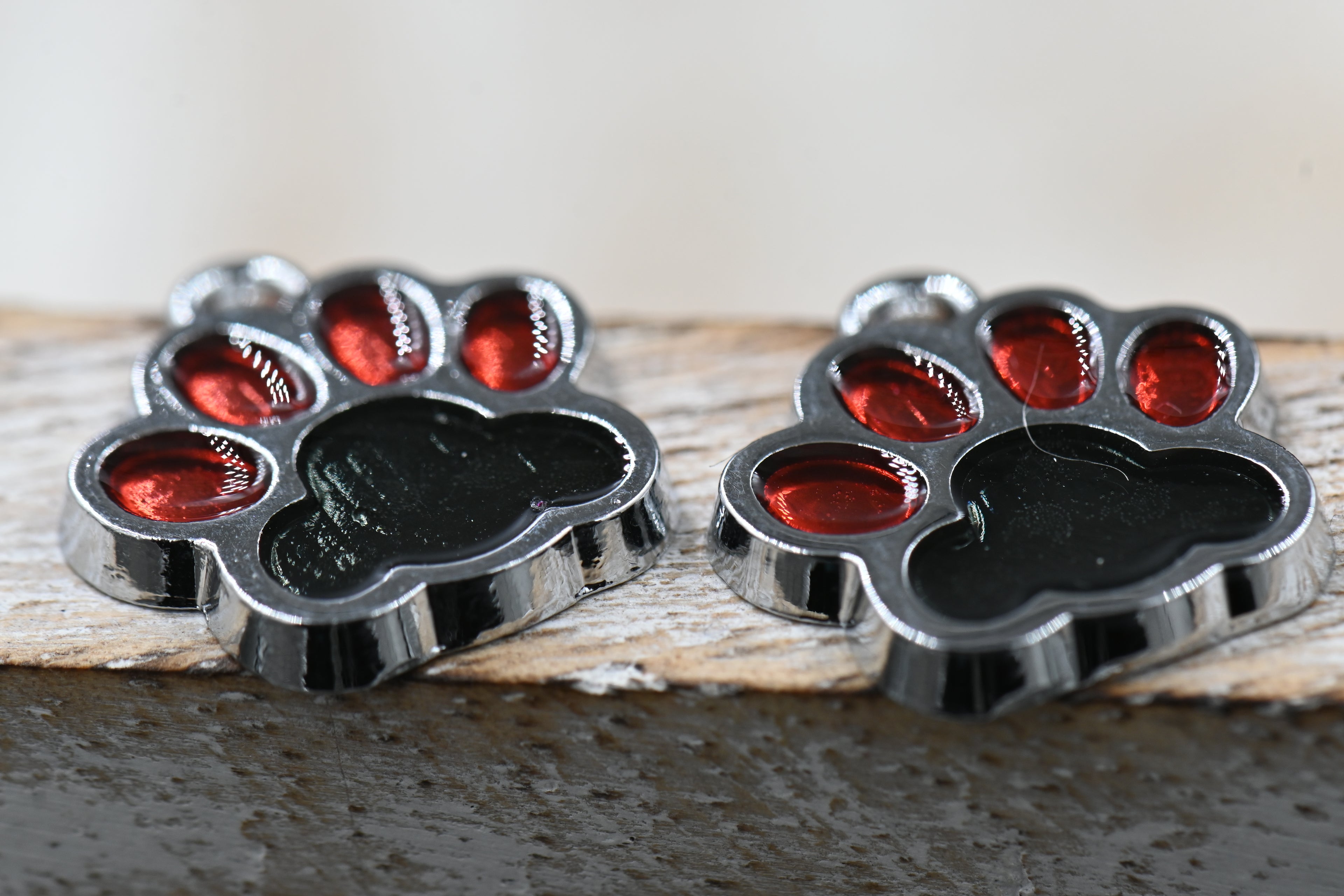 Alloy Enamel Pendants, Two Tone, Dog Paw Prints, Platinum