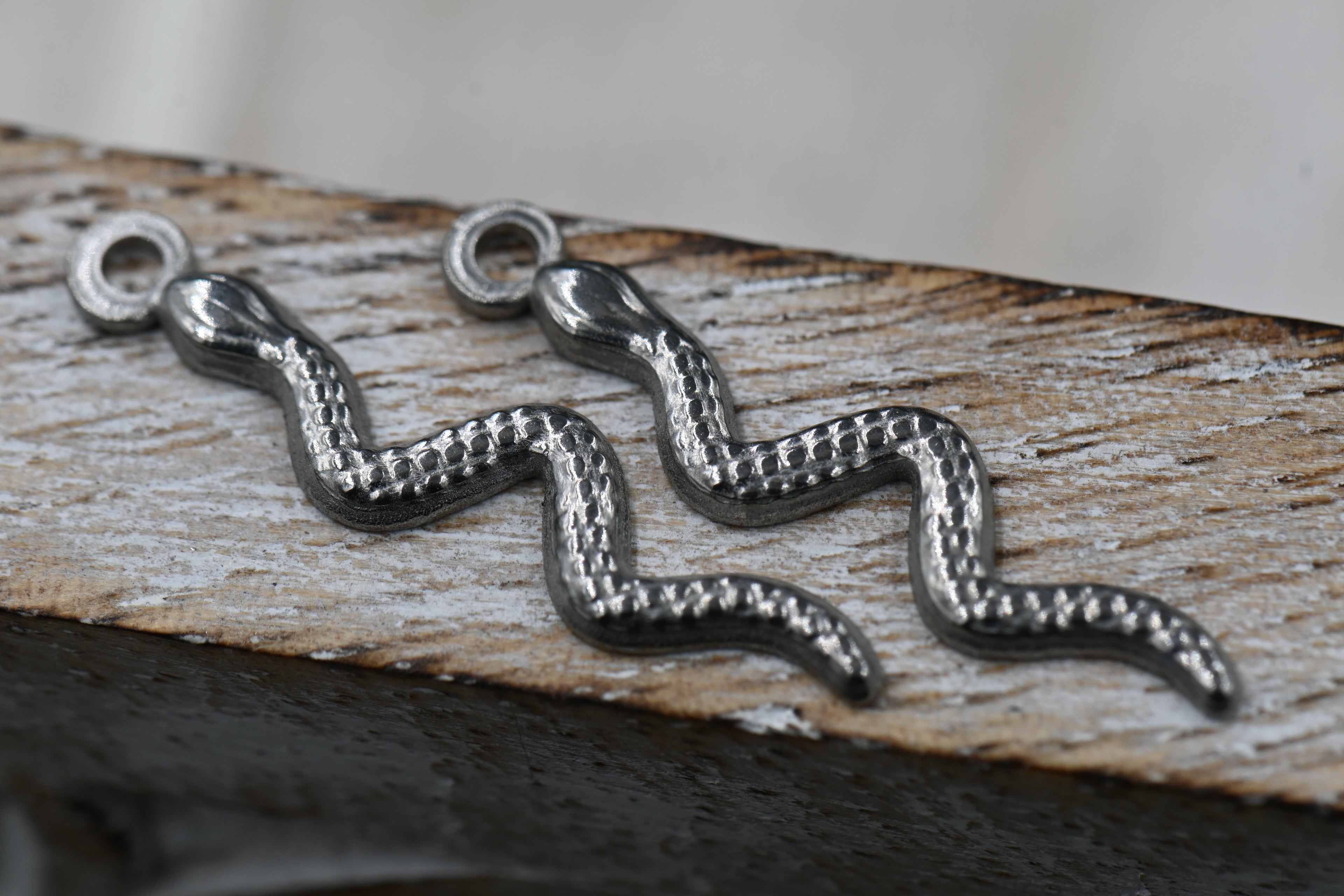 Tarnish Resistant 304 Stainless Steel Pendants, 4pc, Snake, Stainless Steel Color, 28x6x1.5mm