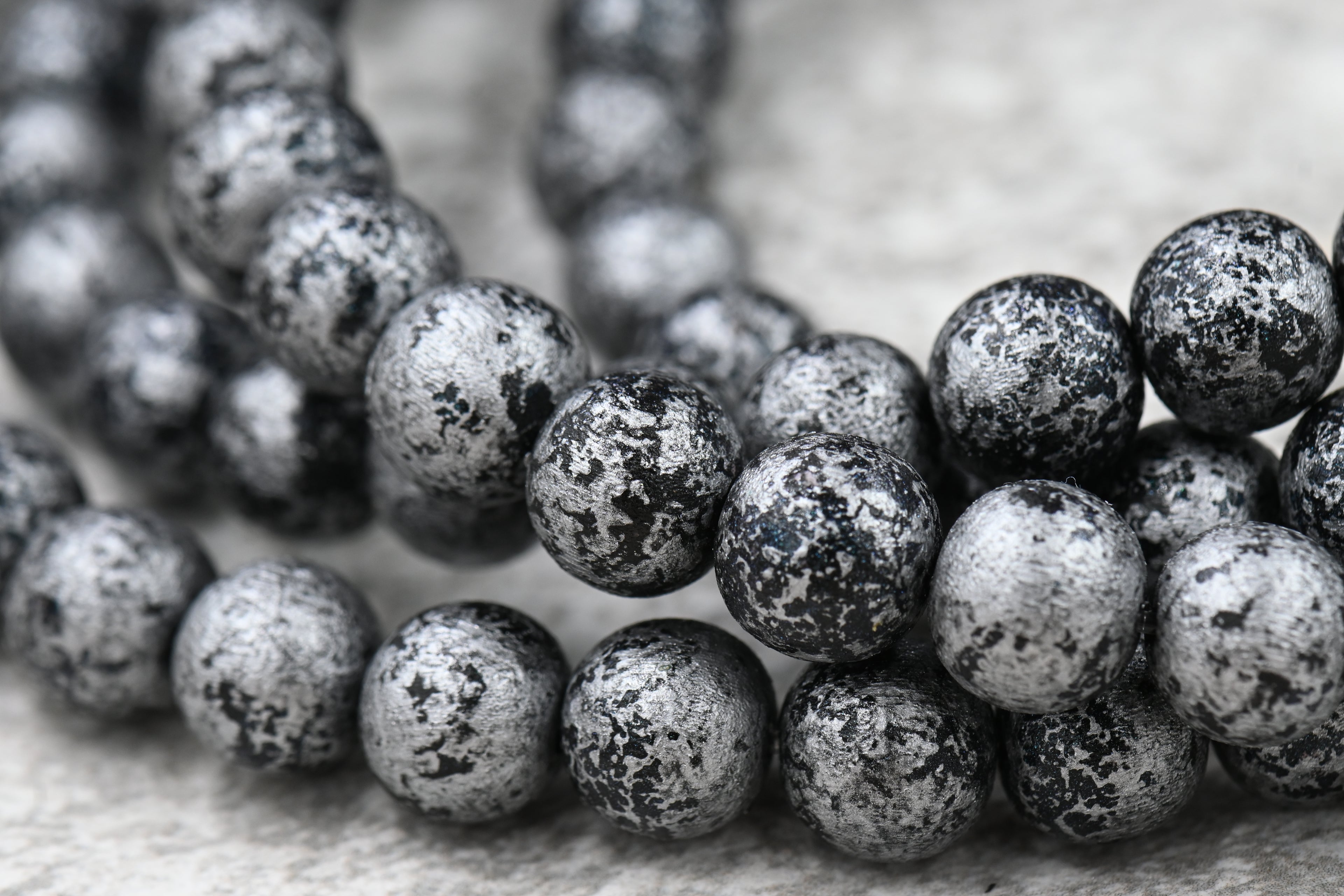 Black Silver Frosted Wood, 10mm