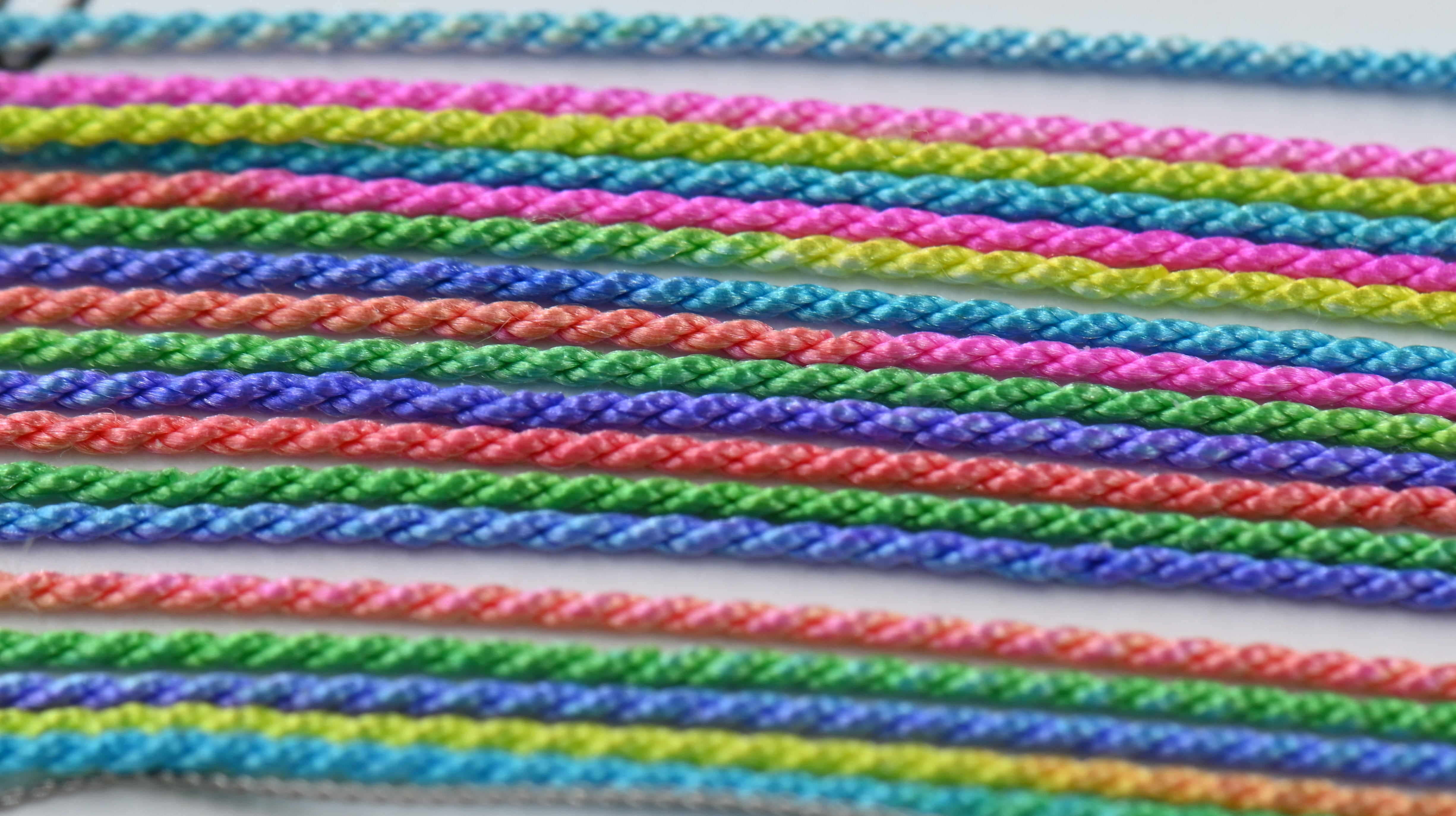 Magnolia Rainbow Griffin Silk Cord – Hand-Dyed Gradient Thread for Knotting, Jewelry Making, Pendant Stringing