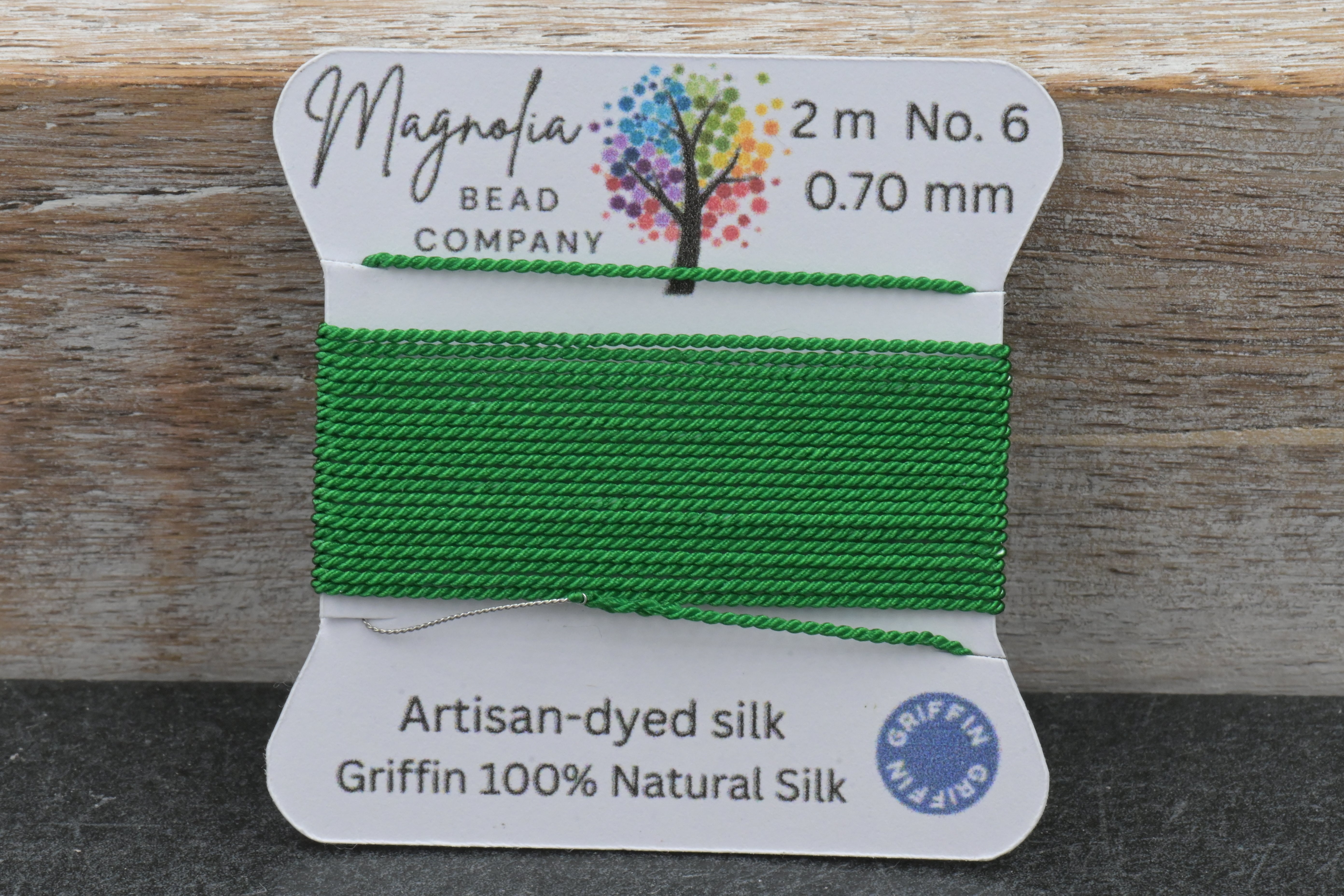 Emerald Green Griffin Silk Cord – Hand‑Dyed Thread for Knotting, Jewelry Making, Pendant Stringing