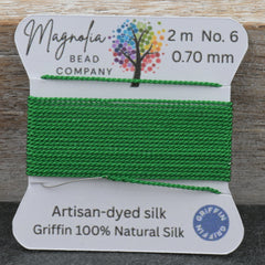 Emerald Green Griffin Silk Cord – Hand‑Dyed Thread for Knotting, Jewelry Making, Pendant Stringing