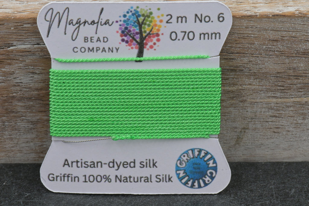 Spring Grass Green Griffin Silk Cord – Hand‑Dyed Thread for Knotting & Jewelry Making