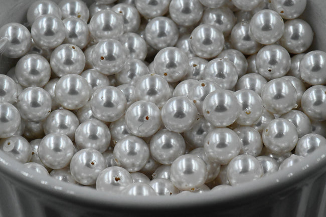 South Sea Shell Pearl, Oyster White 8mm Rounds -50pc Main Image