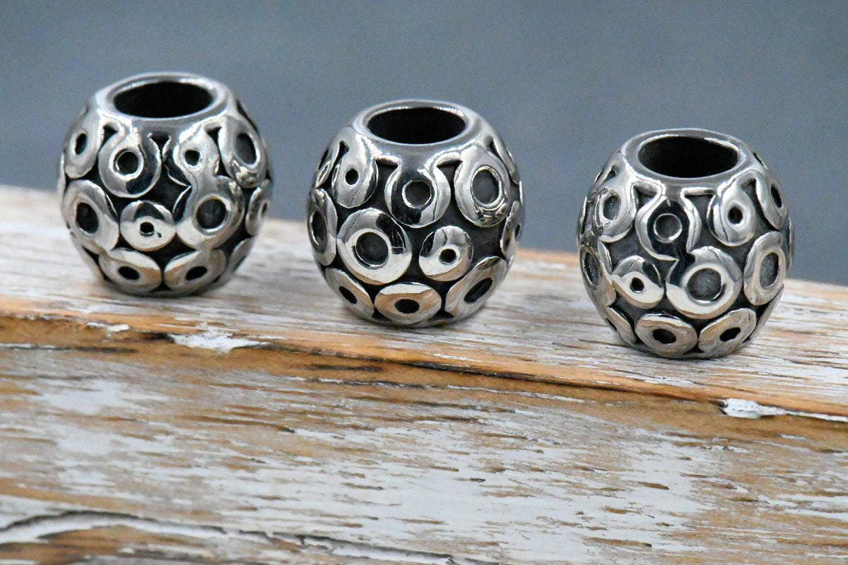 Circle Pattern 2pc Stainless Steel Large Hole Beads