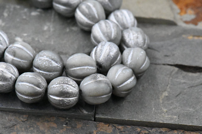 Platinum Silver Gray Melon 20pc Main Image