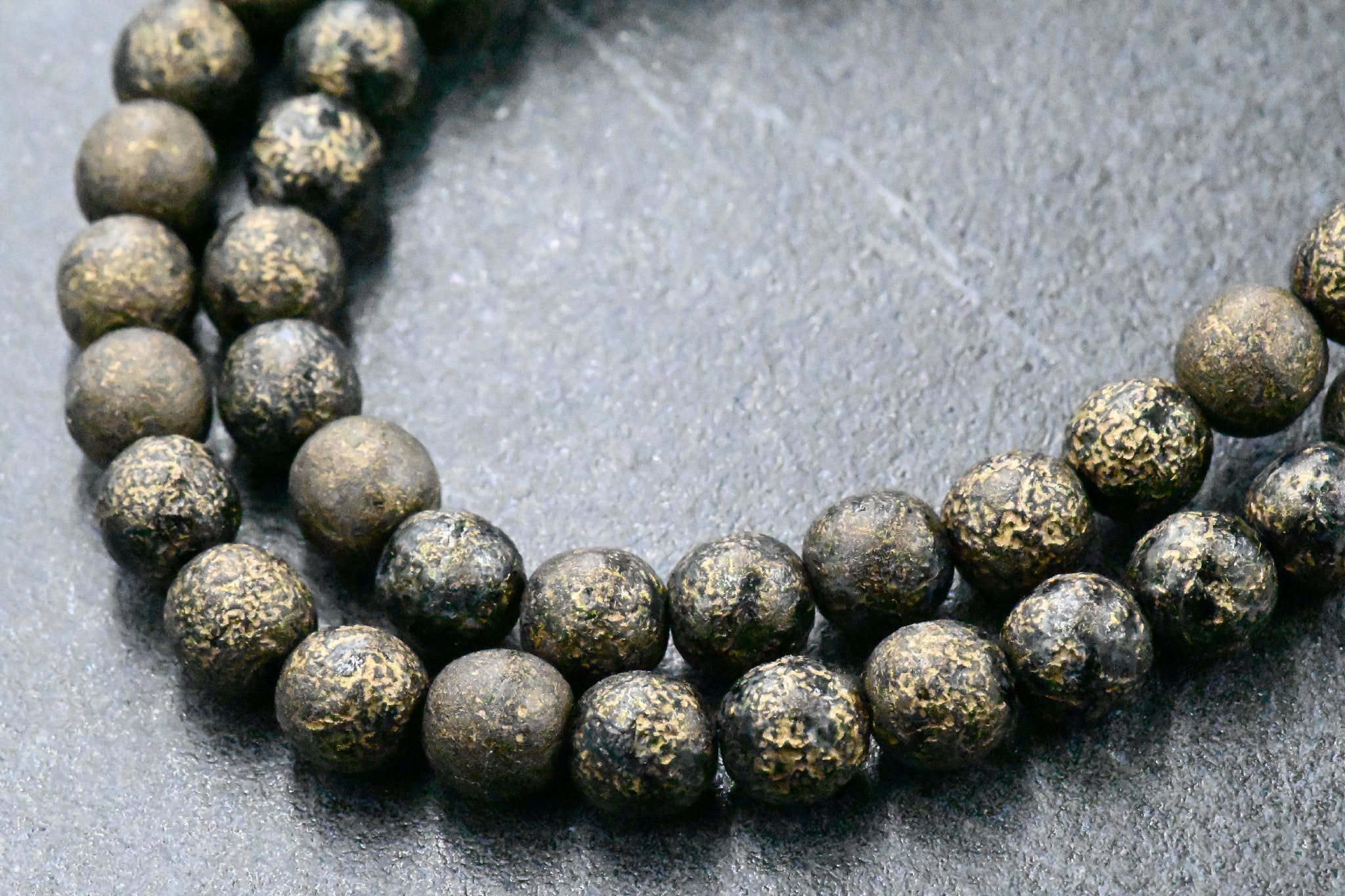 Black 6mm Round 30pc Gold Wash with Etched Finish