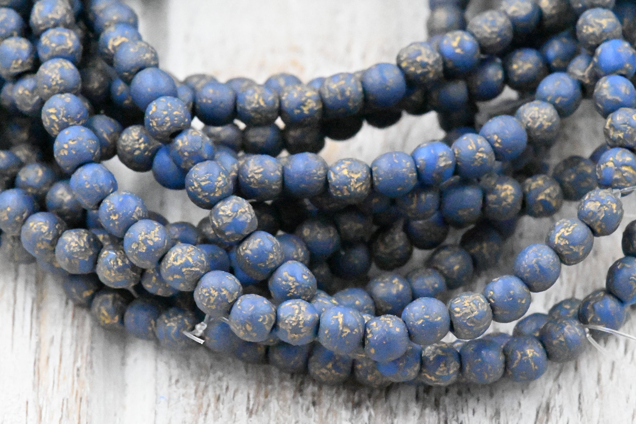 4mm Lapis Blue Gold Etched Czech Round Druk