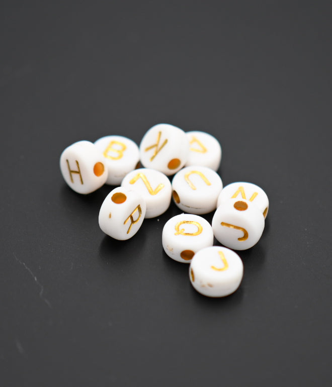 Acrylic Letter Beads, Random Mix Letters A to Z, Cube, White or Black 7mm, 200pc