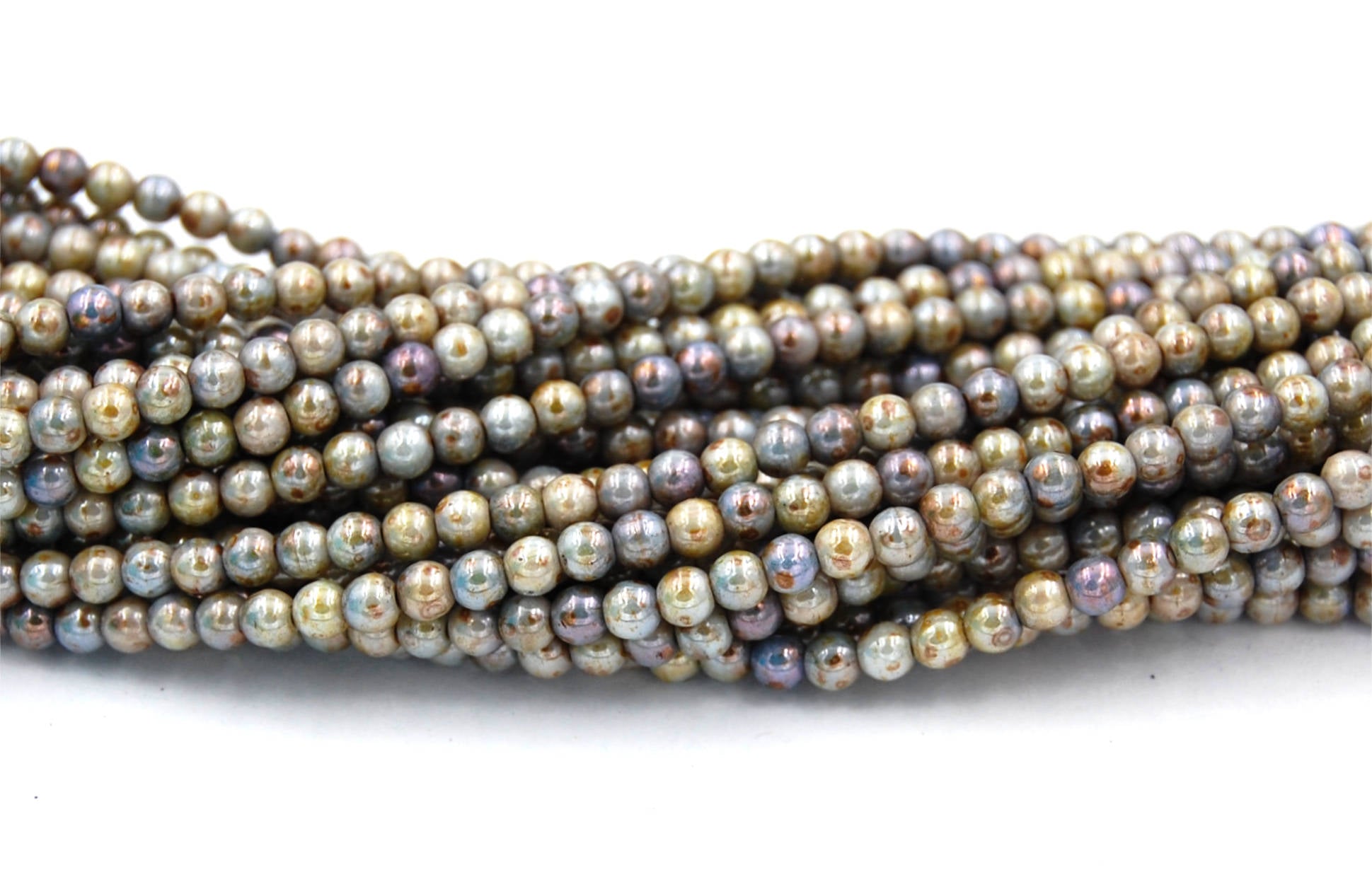 Opaque Green Luster 4mm round beads   - 100 Czech Beads