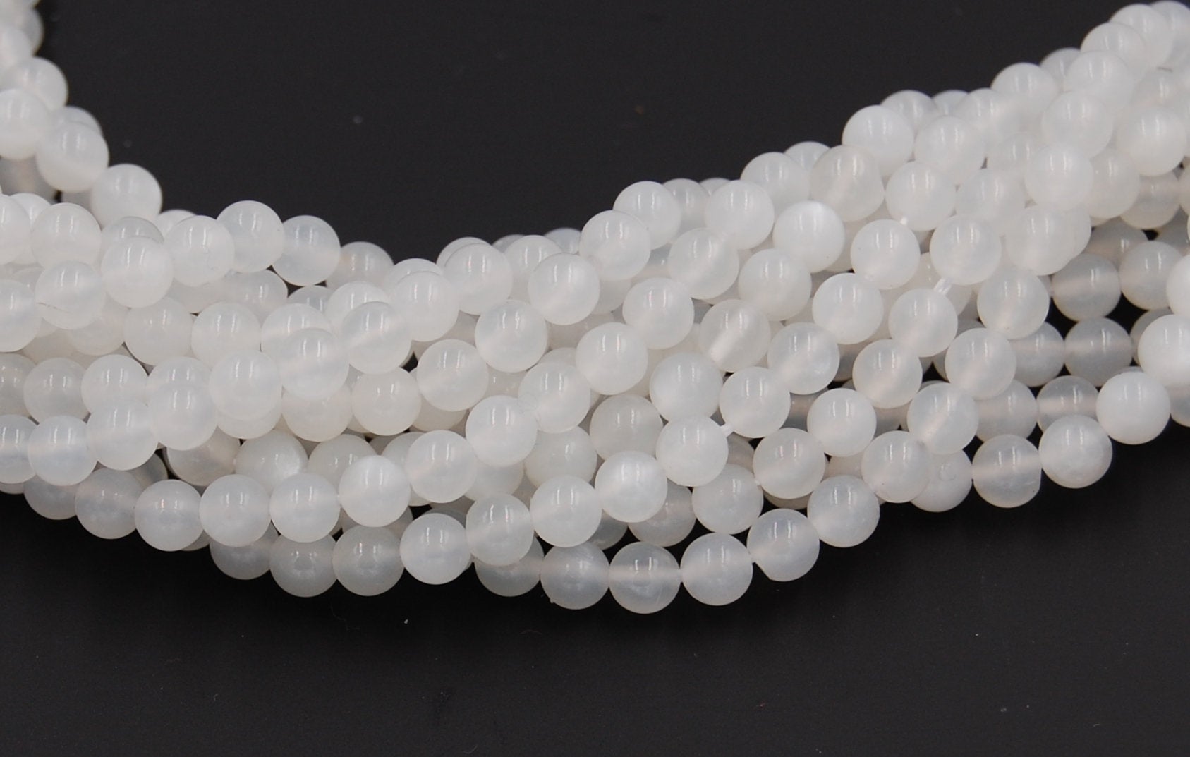 White Moonstone Natural Beads Strands, Round, 4mm -15.75 inch strand