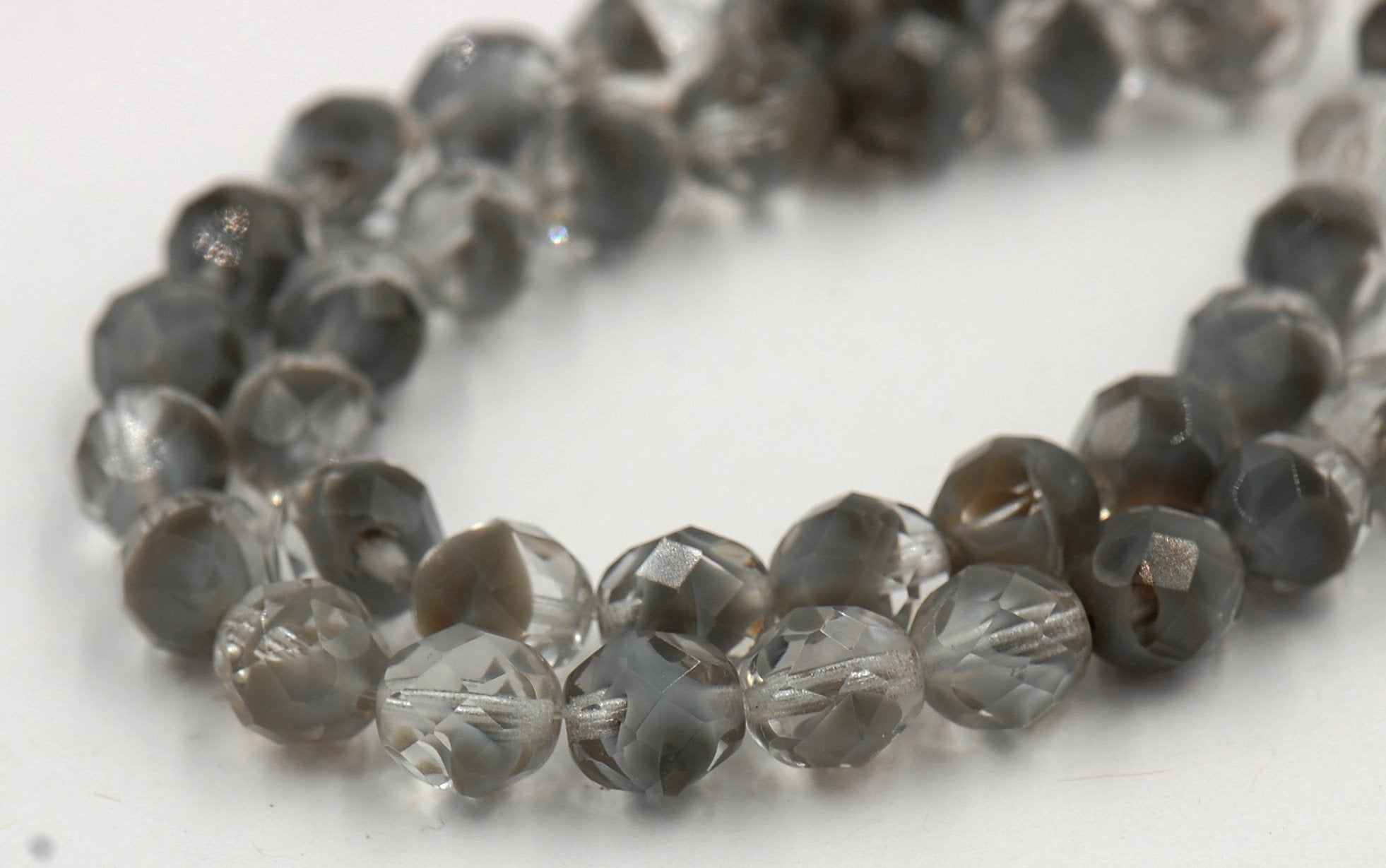 8mm Crystal Gray Faceted Round Czech Glass Beads   -25
