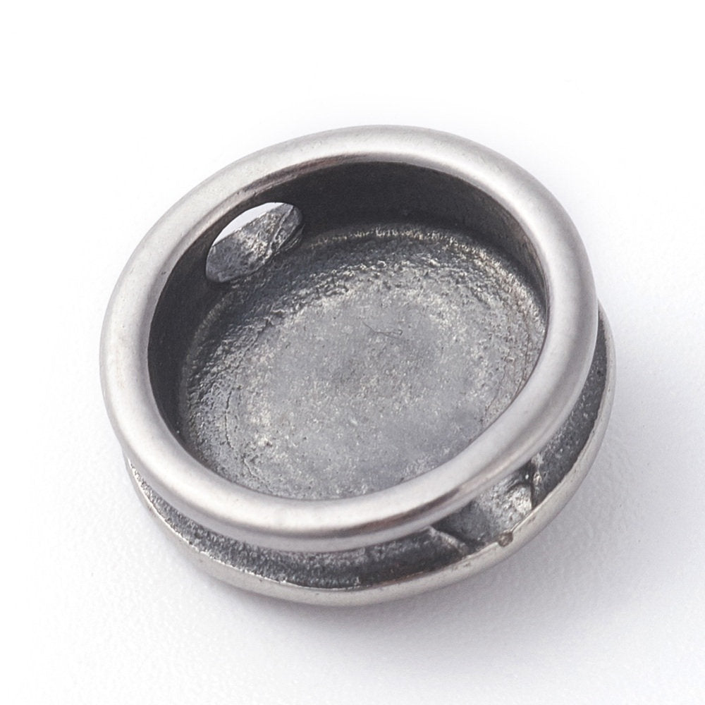 304 Stainless Steel Beads, Flat Round with Skull, Antique Silver -1pc