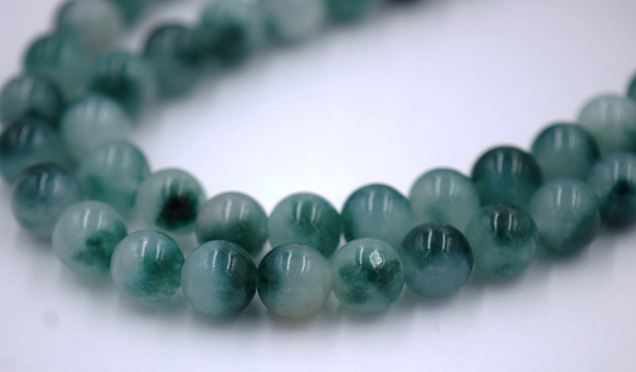 10mm Sea Green Mashan Jade Beads Smooth - 15 inch strand