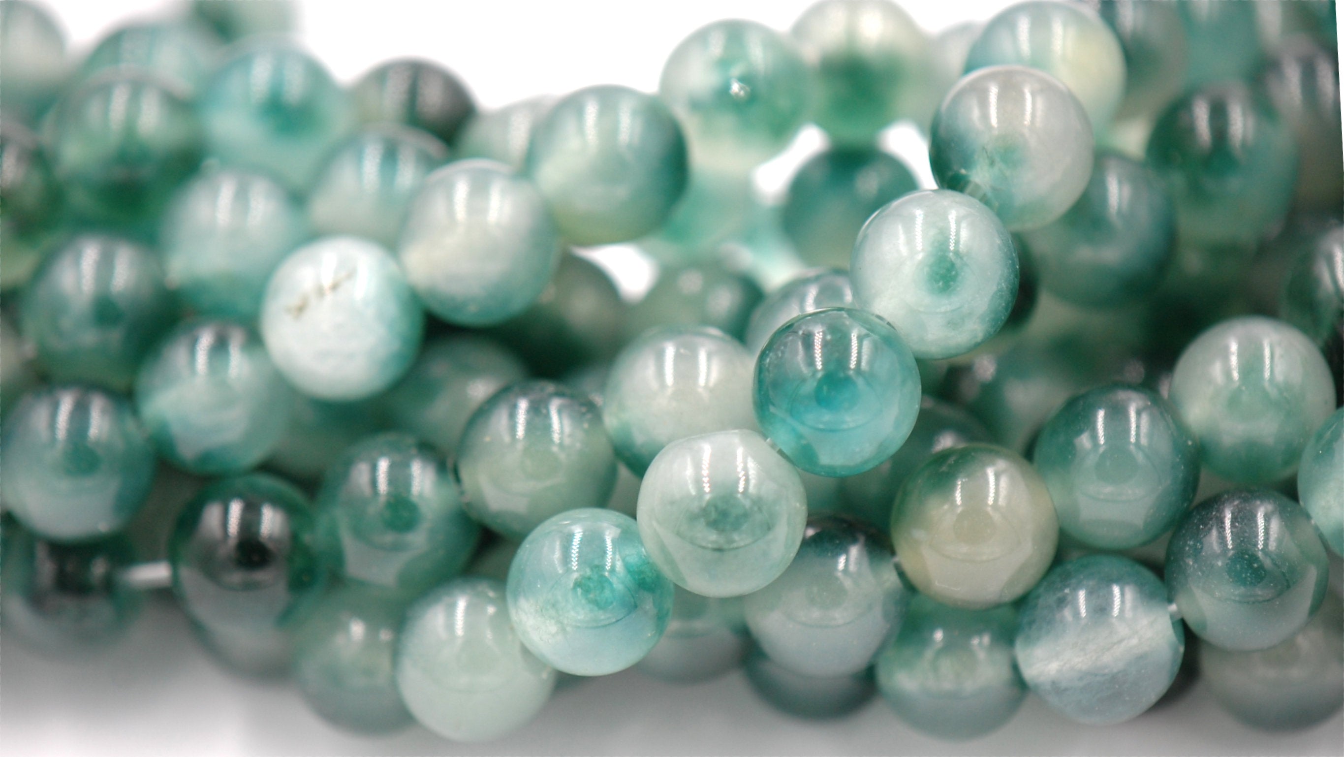 8mm Sea Green Mashan Jade Beads Smooth - 15 inch strand