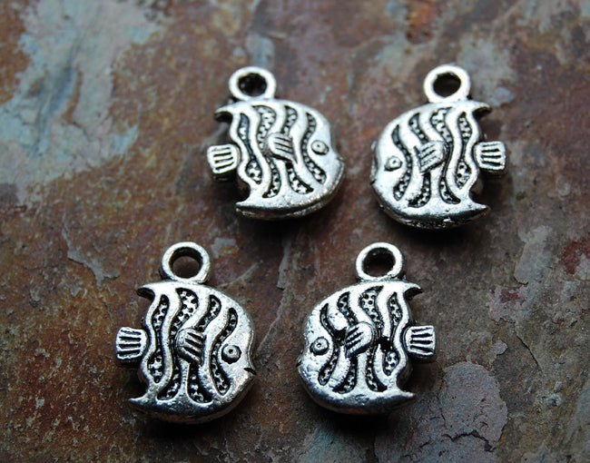 Fish Charms -20pcs Oxidized Silver Tone Base Metal 10x15mm antique silver color Main Image