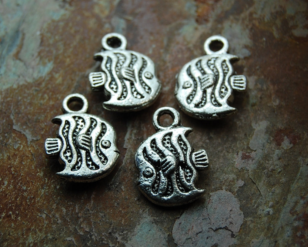 Fish Charms -20pcs Oxidized Silver Tone Base Metal 10x15mm antique silver color