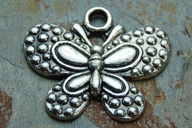 Butterfly Charms -8pcs Oxidized Silver Tone Base Metal 24x20mm antique silver color Hover Image