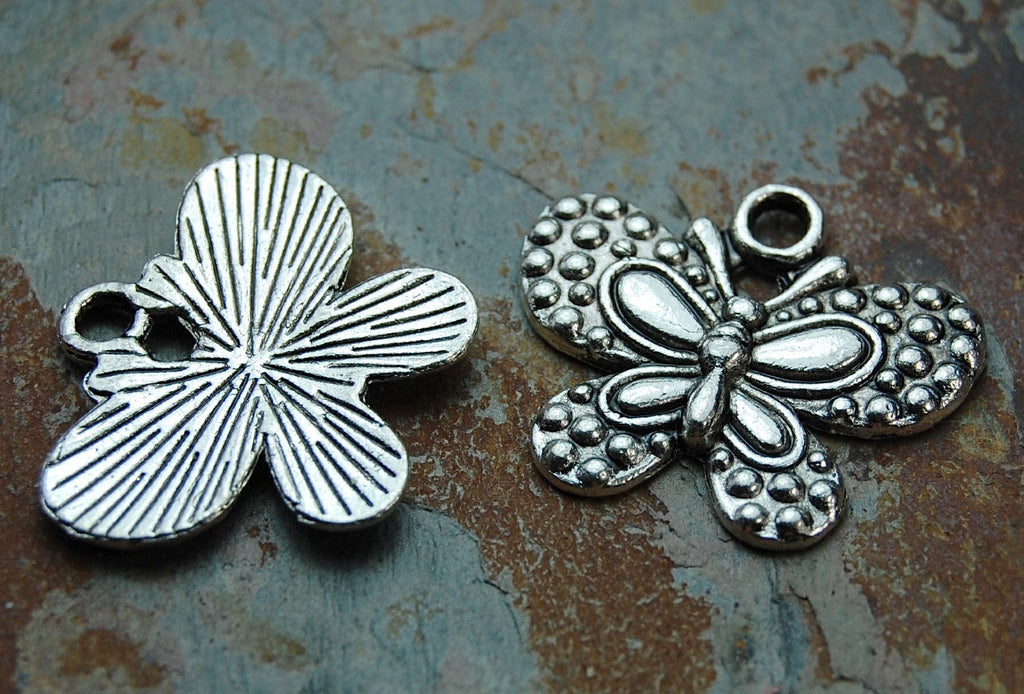 Butterfly Charms -8pcs Oxidized Silver Tone Base Metal 24x20mm antique silver color