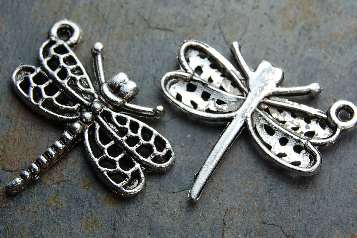 Dragonfly Charms -15pcs Oxidized Silver Tone Base Metal 23x21mm antique silver color