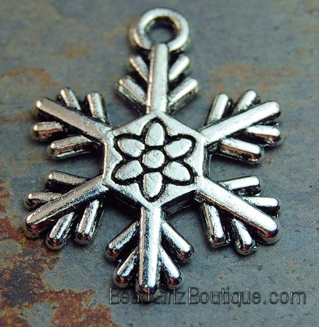 Snowflake charm, Zinc Alloy Christmas Pendants,antique silver color plated -20 Main Image