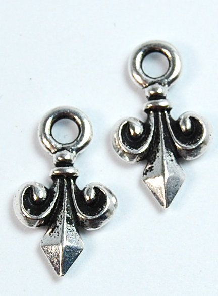 TierraCast Antique Silver (plated) Fleur De Lis Charm